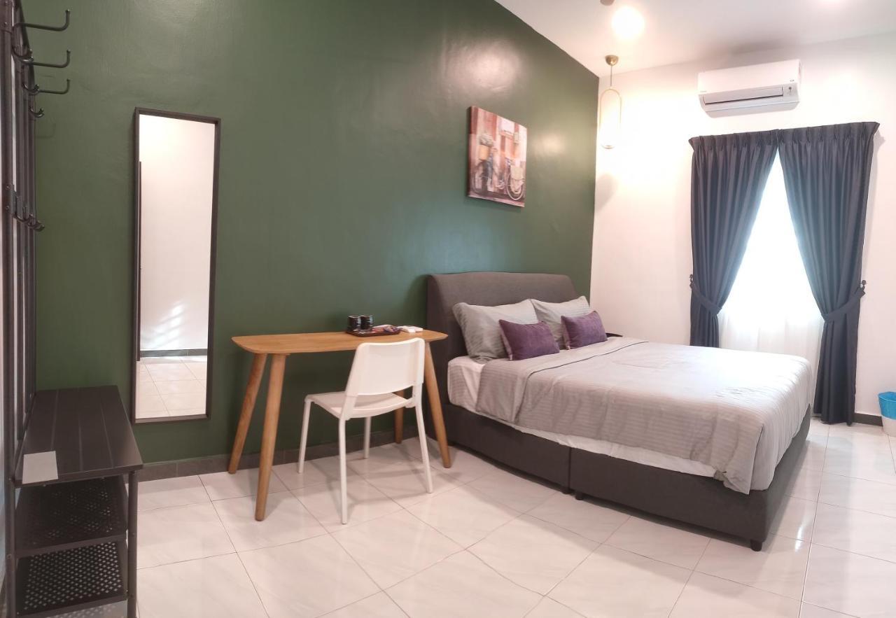 Just Austin Guesthouse Ипох Экстерьер фото