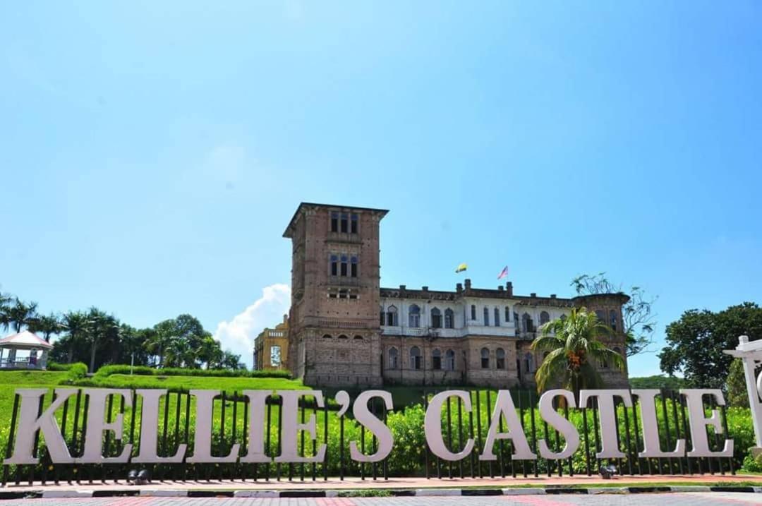 Just Austin Guesthouse Ипох Экстерьер фото