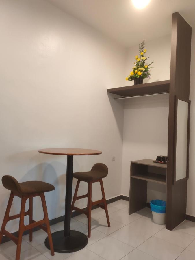 Just Austin Guesthouse Ипох Экстерьер фото